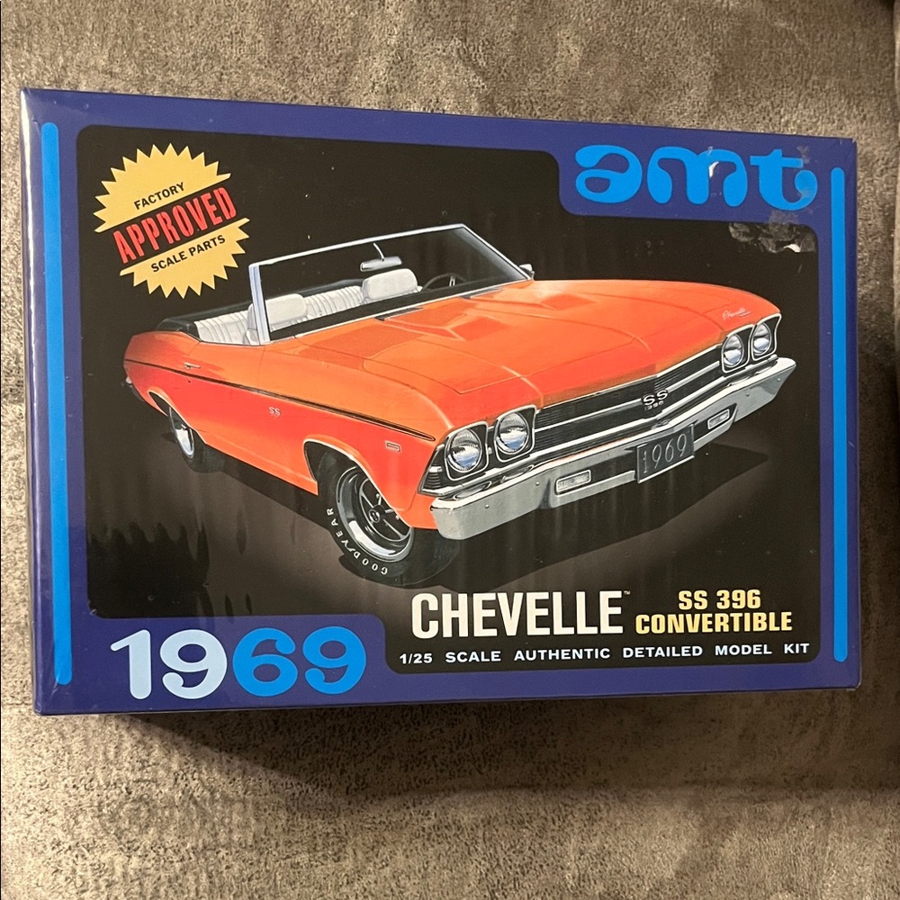 AMT 1969 Chevelle SS 396 Convertible Model Kit - Orange